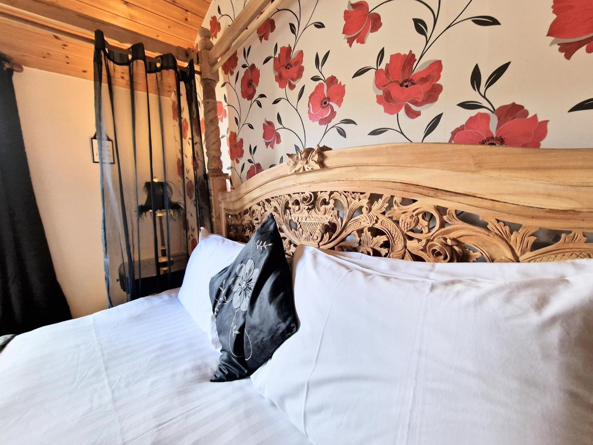 Lomond 4 With Private Hot Tub - Fife - Loch Leven - Lomond Hills Villa Kelty Buitenkant foto