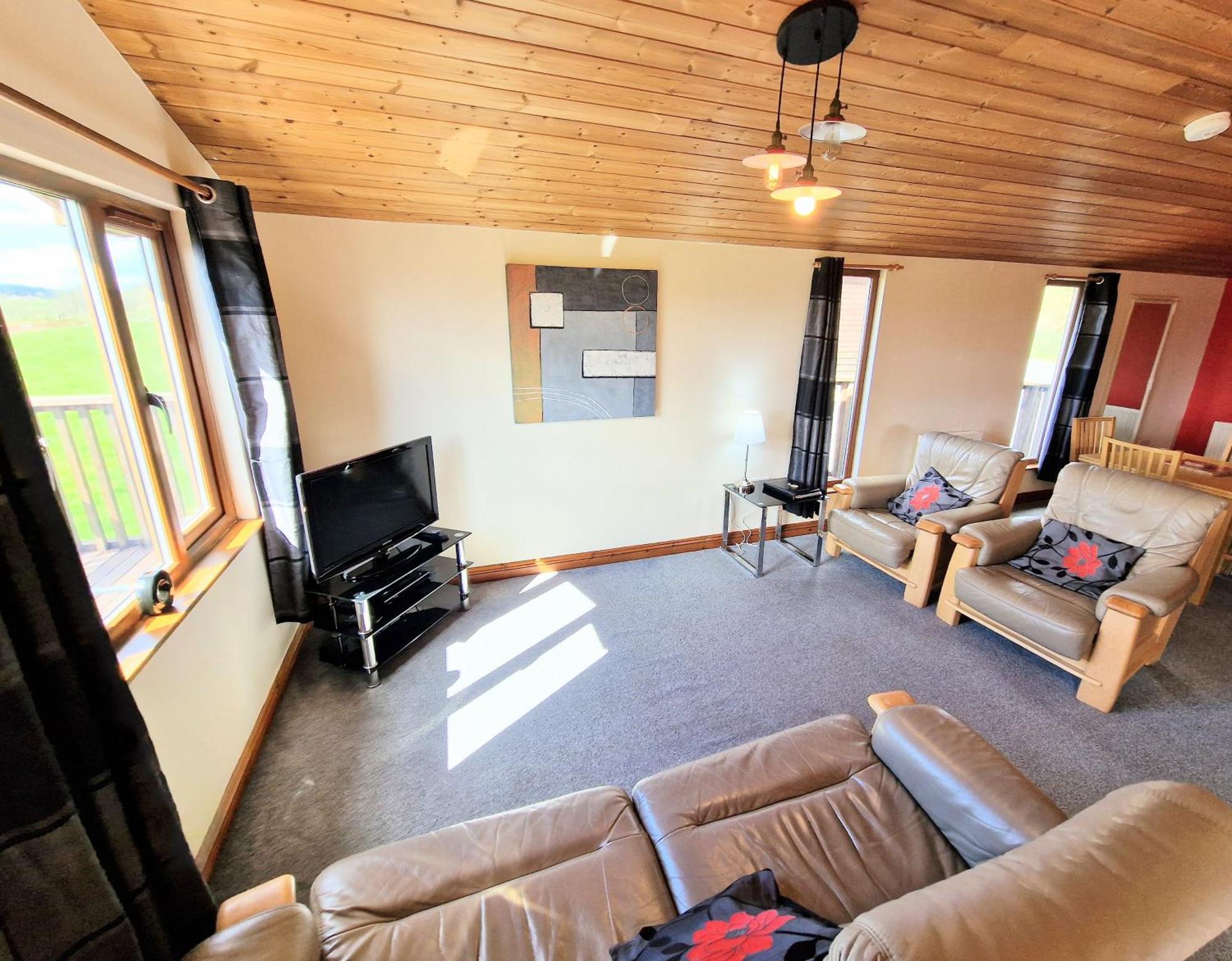 Lomond 4 With Private Hot Tub - Fife - Loch Leven - Lomond Hills Villa Kelty Buitenkant foto