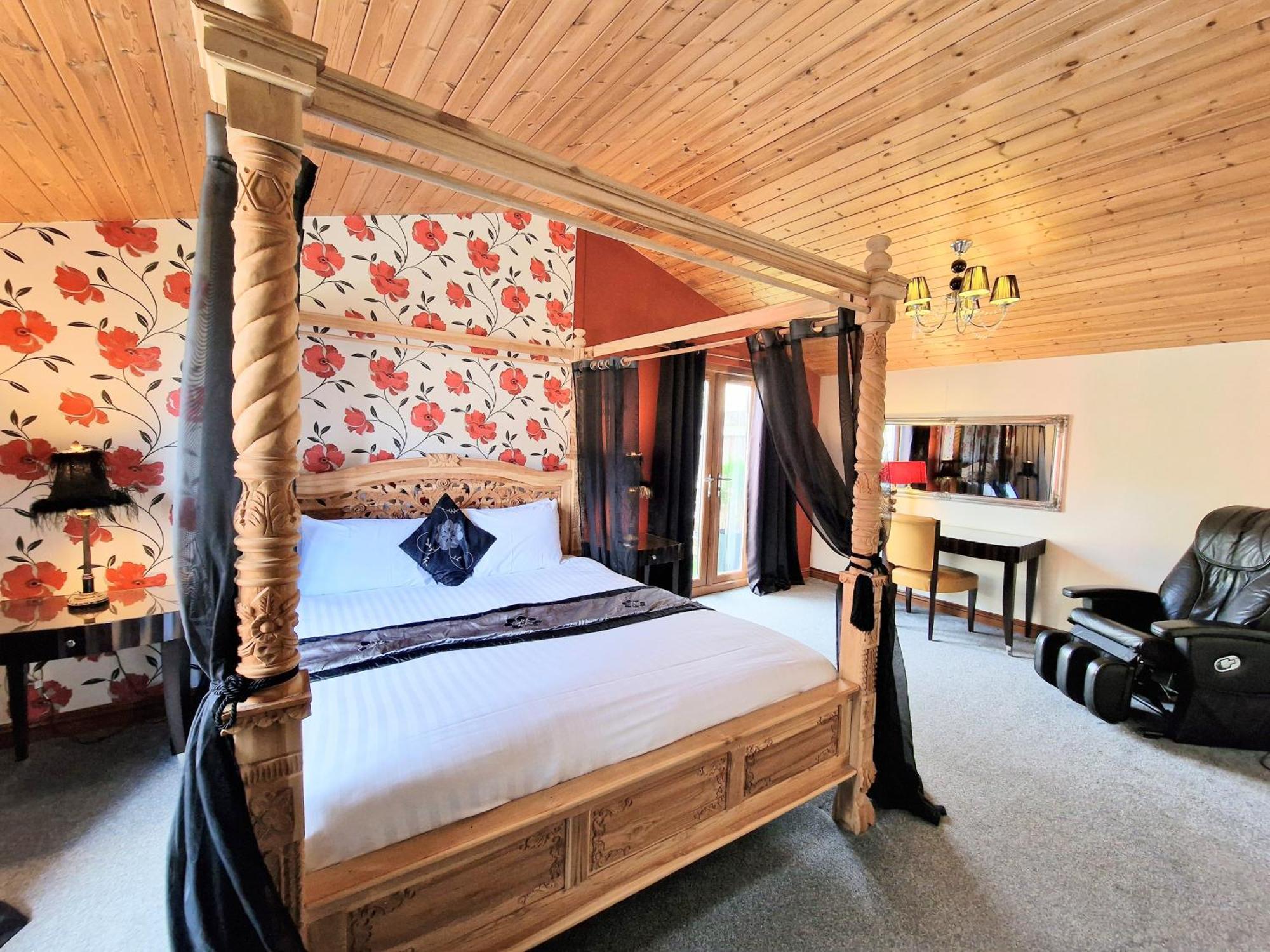 Lomond 4 With Private Hot Tub - Fife - Loch Leven - Lomond Hills Villa Kelty Buitenkant foto